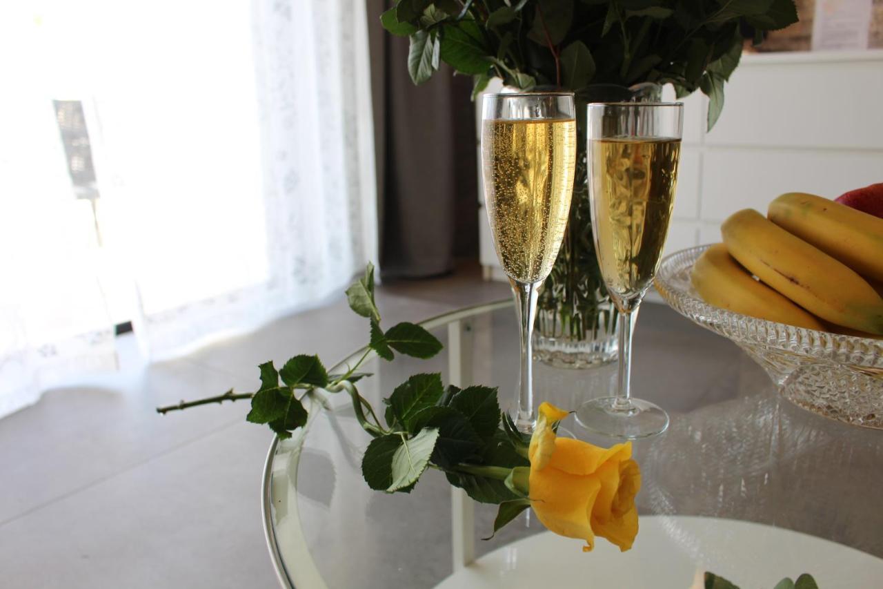 Residence Les Jardins De Lea Ла Сен-сюр-Мер Екстериор снимка