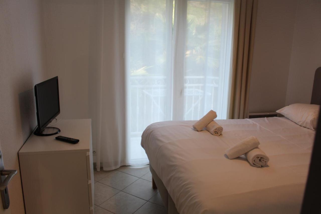 Residence Les Jardins De Lea Ла Сен-сюр-Мер Екстериор снимка